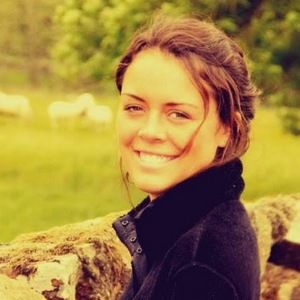 Meet your Posher, Danielle